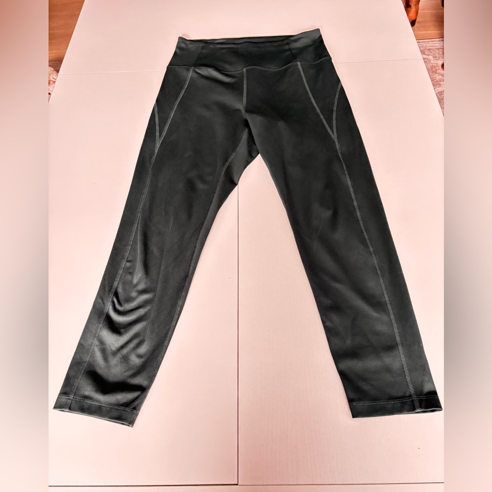 Girlfriend Collective Black Compressive Pocket Legging Size M